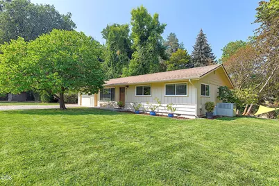 1744 Overland Drive, Grants Pass, OR 97527 - Photo 1