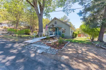 340 7th Street, Rogue River, OR 97537 - Photo 1