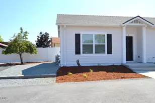 2032 SW Allen Creek Rd, Grants Pass, OR 97527 - Photo 11