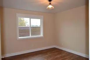 205 SW Quiet Water Ln, Grants Pass, OR 97527 - Photo 19
