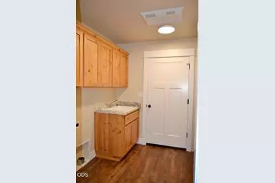 205 SW Quiet Water Lane, Grants Pass, OR 97527 - Photo 21