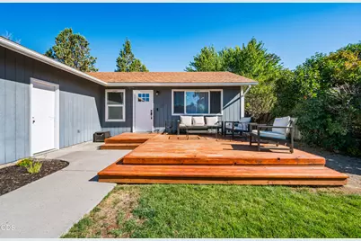 2857 SW Pumice Place, Redmond, OR 97756 - Photo 3