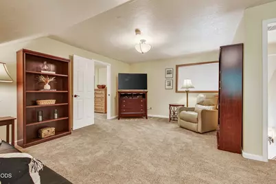 159 Princeville Drive, Eagle Point, OR 97524 - Photo 35