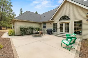 10847 Kestrel Rd, Klamath Falls, OR 97601 - Photo 3