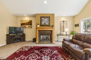 10847 Kestrel Rd, Klamath Falls, OR 97601 - Photo 13