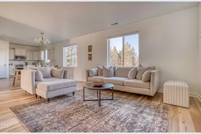 19658 Harvard Place, Bend, OR 97702 - Photo 9