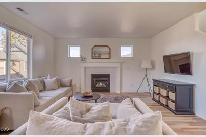 19658 Harvard Place, Bend, OR 97702 - Photo 11