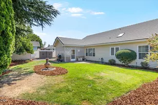 659 Jackson Creek Dr, Central Point, OR 97502 - Photo 29