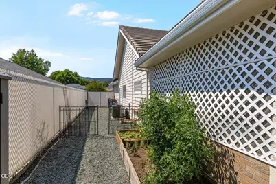 659 Jackson Creek Drive, Central Point, OR 97502 - Photo 31