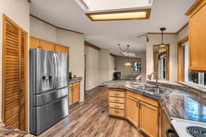 1028 SE Black Ridge Place, Bend, OR 97702 - Photo 11