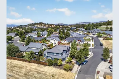410 Patricia Lane, Eagle Point, OR 97524 - Photo 45