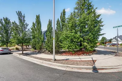 410 Patricia Lane, Eagle Point, OR 97524 - Photo 49