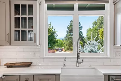 2044 NE Altura Drive, Bend, OR 97701 - Photo 25