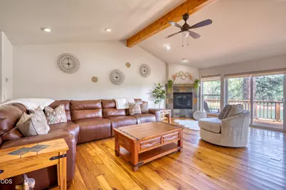 17051 Upland Road, Bend, OR 97707 - Photo 3