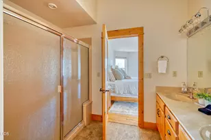 17051 Upland Rd, Bend, OR 97707 - Photo 19