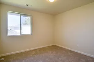 942 NW Maple Ct, Redmond, OR 97756 - Photo 19
