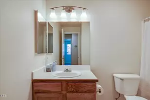 942 NW Maple Ct, Redmond, OR 97756 - Photo 21