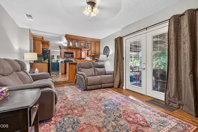 1537 Moon Terrace, Medford, OR 97504 - Photo 9