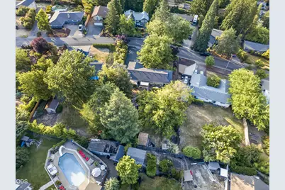 1537 Moon Terrace, Medford, OR 97504 - Photo 31