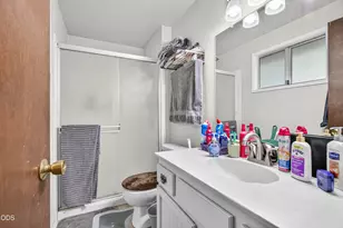1537 Moon Terrace, Medford, OR 97504 - Photo 17