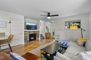 20265 Hufflepuff Ct, Bend, OR 97702 - Photo 5
