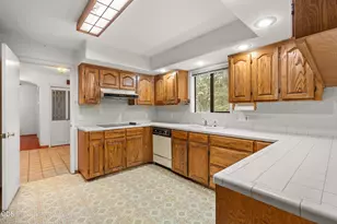 1475 Pleasant Creek Rd, Rogue River, OR 97537 - Photo 11