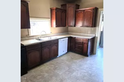 300 S Columbus Avenue, Medford, OR 97501 - Photo 9