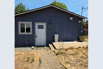 298 S Columbus Avenue, Medford, OR 97501 - Photo 13