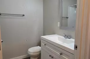 298 S Columbus Ave, Medford, OR 97501 - Photo 17
