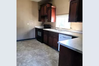 300 S Columbus Avenue, Medford, OR 97501 - Photo 7