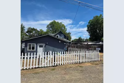 300 S Columbus Avenue, Medford, OR 97501 - Photo 29