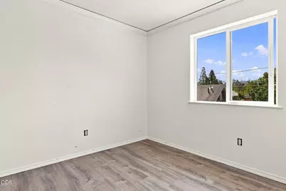 841 W 11th Street, Medford, OR 97501 - Photo 11