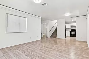 841 W 11th St, Medford, OR 97501 - Photo 7