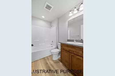 [Address not provided], Central Point, OR 97502 - Photo 11