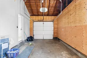 1202 NE A St, Grants Pass, OR 97526 - Photo 15