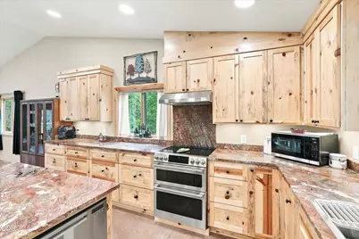 3257 Sardine Creek Road, Gold Hill, OR 97525 - Photo 17