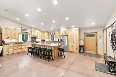 3257 Sardine Creek Road, Gold Hill, OR 97525 - Photo 15