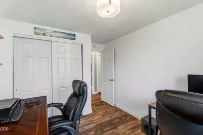 1934 SW 28th Court, Redmond, OR 97756 - Photo 23
