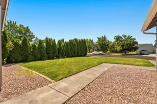 1934 SW 28th Ct, Redmond, OR 97756 - Photo 31
