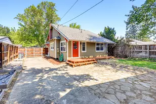 604 S Ivy St, Medford, OR 97501 - Photo 15