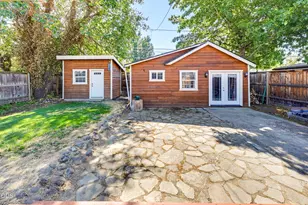 604 S Ivy St, Medford, OR 97501 - Photo 17