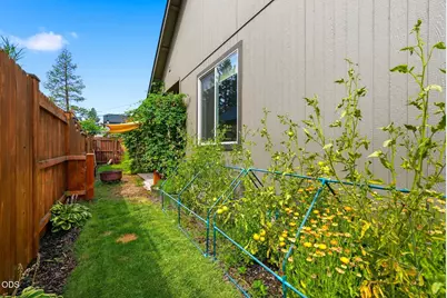681 N Meadow Lane, Sisters, OR 97759 - Photo 17