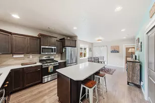 681 N Mdw Ln, Sisters, OR 97759 - Photo 7