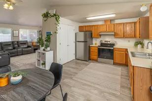 3217 SW Quartz Ave, Redmond, OR 97756 - Photo 7