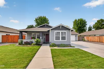 722 NE Stoneridge Loop, Prineville, OR 97754 - Photo 1