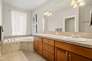 718 Sage Country Ct, Redmond, OR 97756 - Photo 15