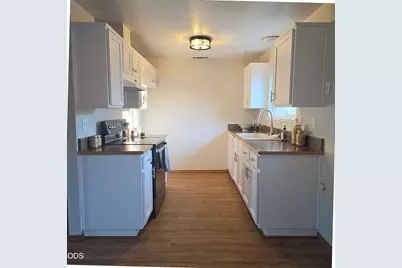 632 SW Sunwood Way, Grants Pass, OR 97526 - Photo 3