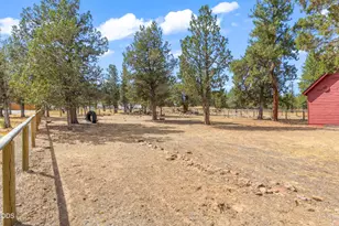 70125 Mustang Dr, Sisters, OR 97759 - Photo 31