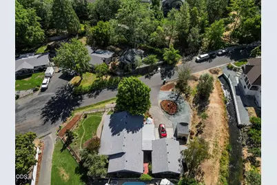 2200 Mayfield Drive, Grants Pass, OR 97527 - Photo 41