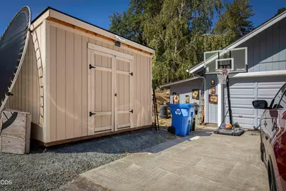 2200 Mayfield Drive, Grants Pass, OR 97527 - Photo 15